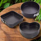 Pachet 1+1! Set 3 tavi pentru prajituri, torturi, Fund detasabil, Forma rotunda 26 cm, patrata 28 cm, inima 24 cm, Metal antiaderent, Coacere uniforma